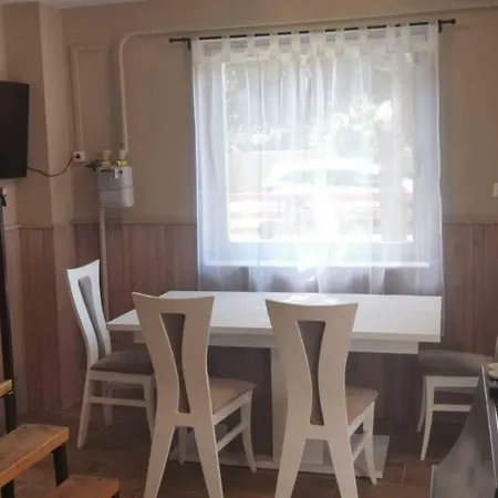 Levendula Apartman Apartment Mezokovesd