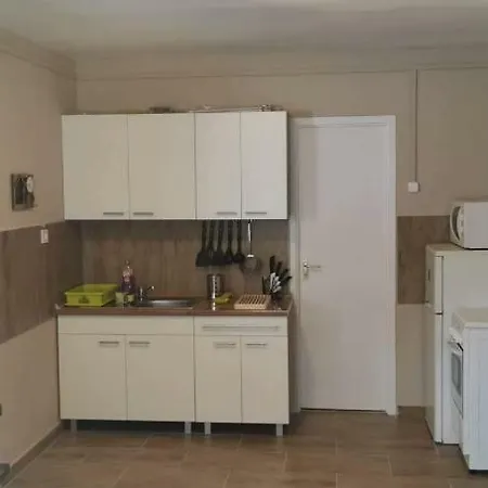 Levendula Apartman Mezokovesd